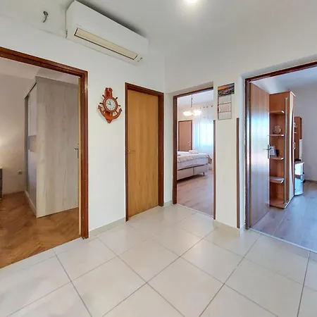 Vesna By Interhome Apartmán *