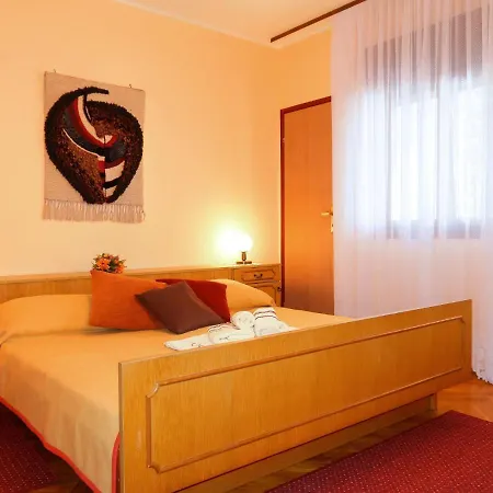 Vesna - Put106 By Interhome * Punat