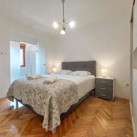 Appartamento Vesna By Interhome